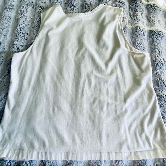 CJ Banks Sleeveless Top - Picture 2 of 6